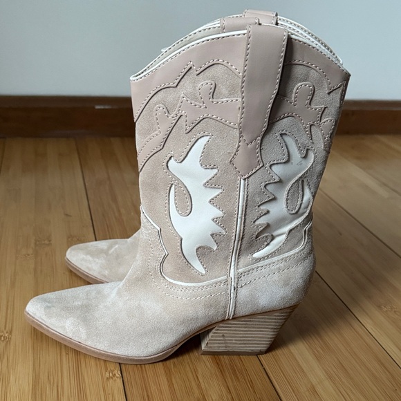 Dolce Vita Beige and White Heeled Boots